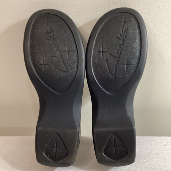 Clarks Leisa Brown Leather Embroidered Mule Clog Size 6 M - Picture 7 of 11